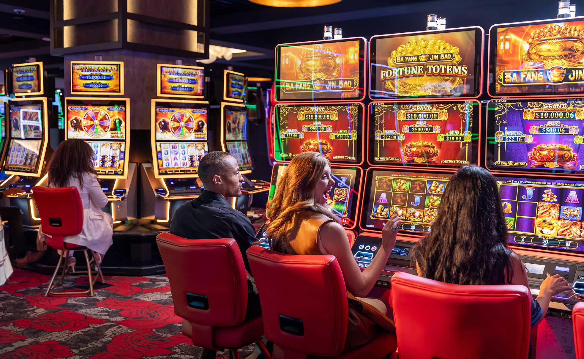 天空彩票丰富的在线娱乐游戏展示